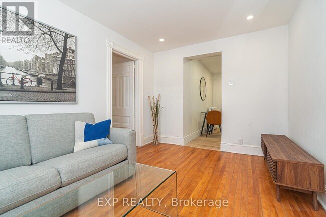 Building Photo - 64-64 St Andrew St