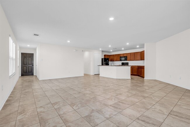 Building Photo - 6715 Hillsdale Creek Dr