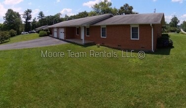 Building Photo - 50 Brookside Dr