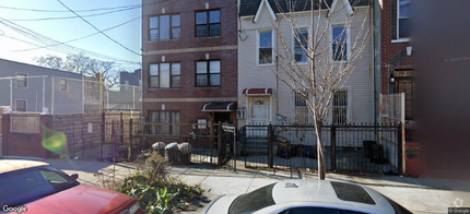 Building Photo - 152 Bradford St