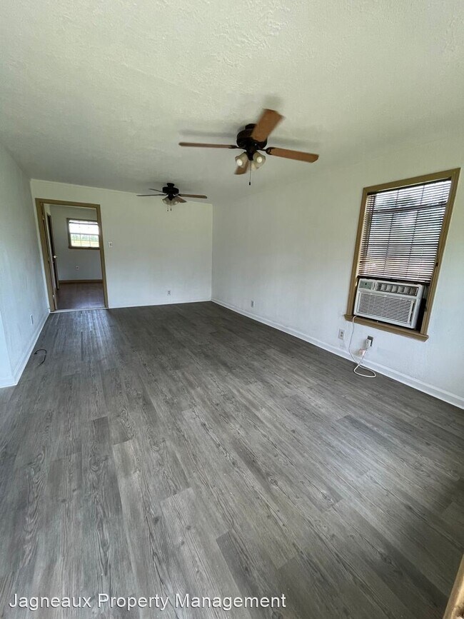 Foto del edificio - 2 br, 1 bath House - 3635 Turk Vincent Rd