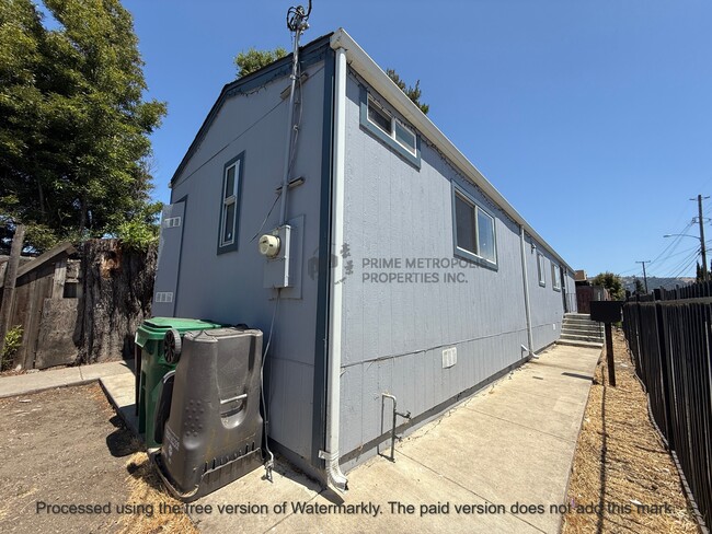 Building Photo - 1449 71st Ave