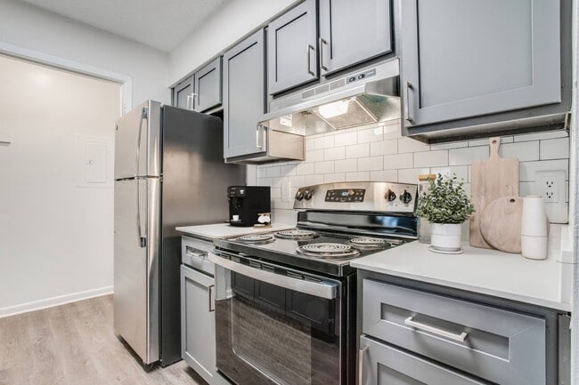 Building Photo - Woodlyn