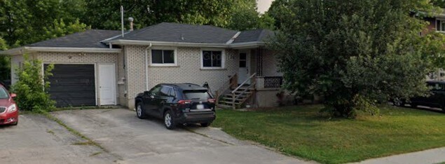 Primary Photo - 58 Simcoe St