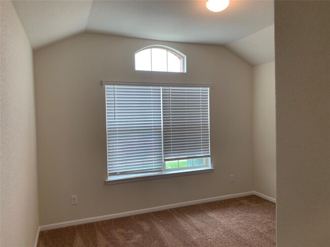 Building Photo - 761 Watson Way