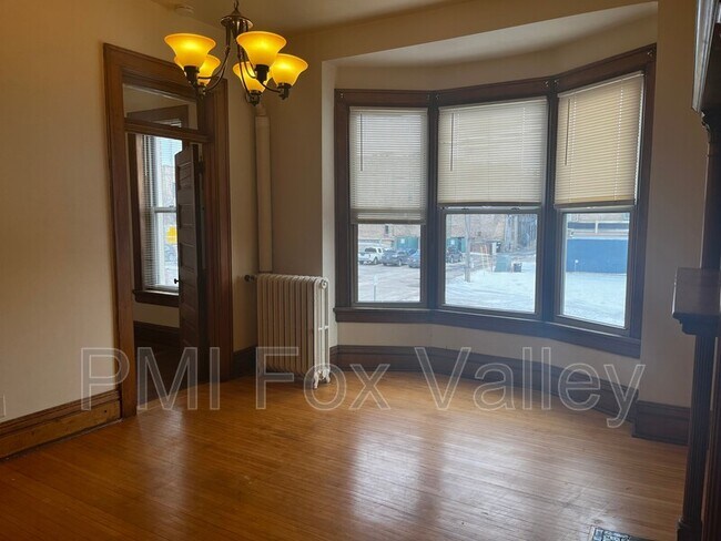 Building Photo - 309 Brown St