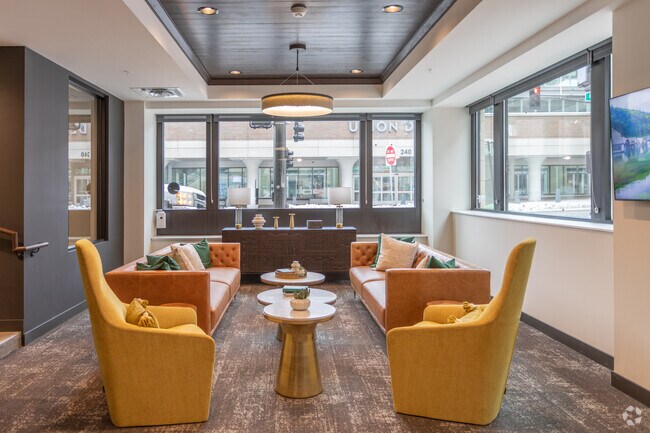 Residents Lounge - The Donegan Apartments