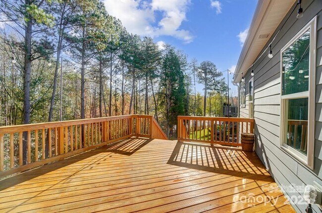 Building Photo - 25622 Seagull Dr