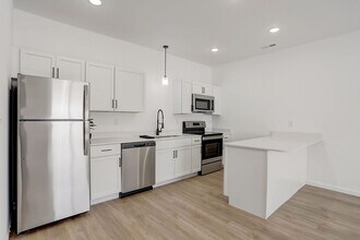 Building Photo - Vista On The Park Apartments