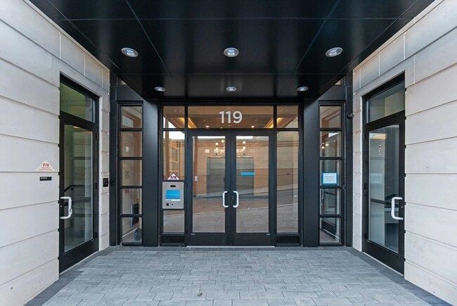 Foto del edificio - 119 Peter St