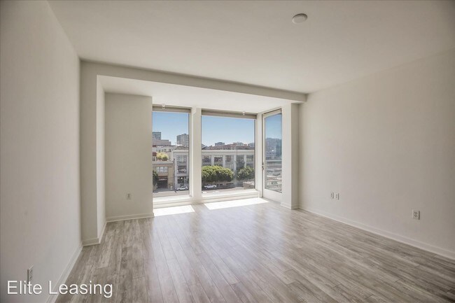 Building Photo - 1 br, 1 bath Apartment - 555 4th Street #609