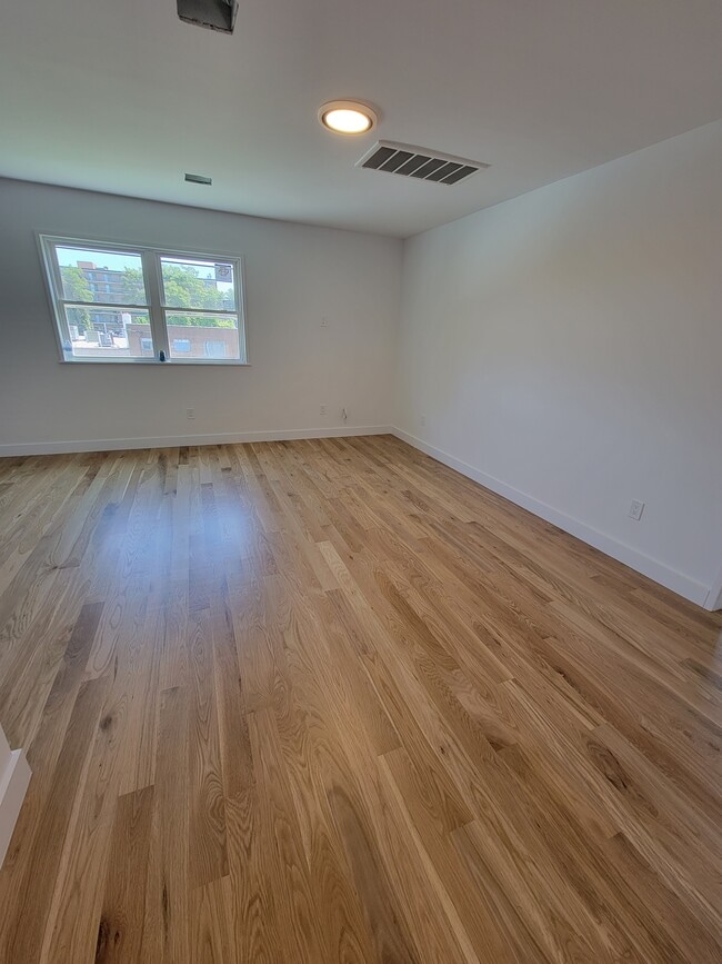 Large Living Room - 157 Belmont Ave