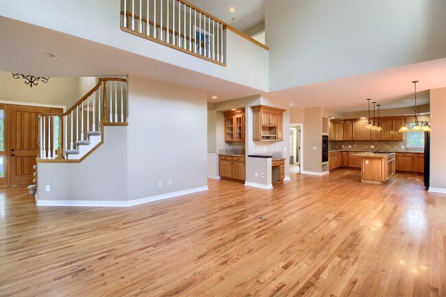 Building Photo - 7791 Oakview Pl