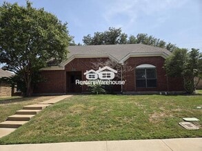 Building Photo - 1542 Glenmore Dr