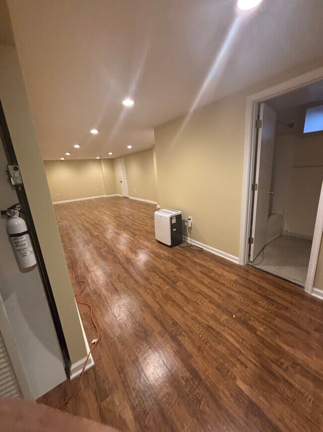 Foto del edificio - 1473 Linn St