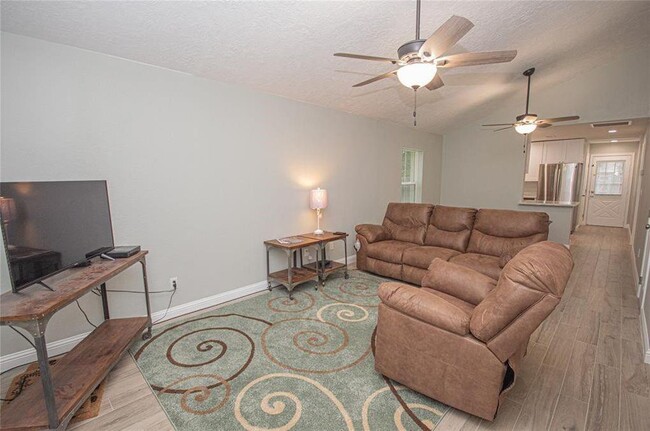 Foto del edificio - 3671 White Oak Dr