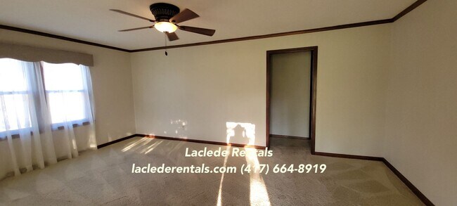Foto del edificio - 3 BEDROOM 2 BATHROOM HOUSE FOR RENT