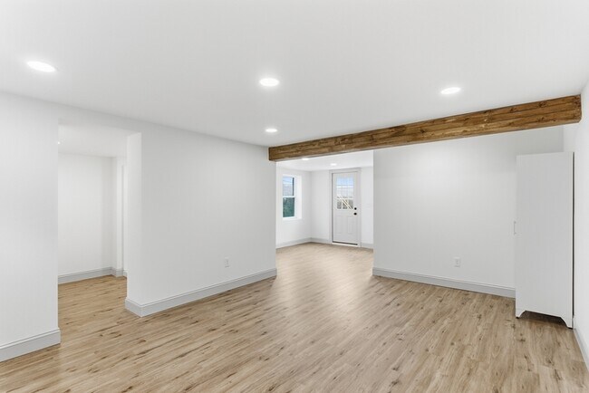 Foto del edificio - 944 Murphy Ave