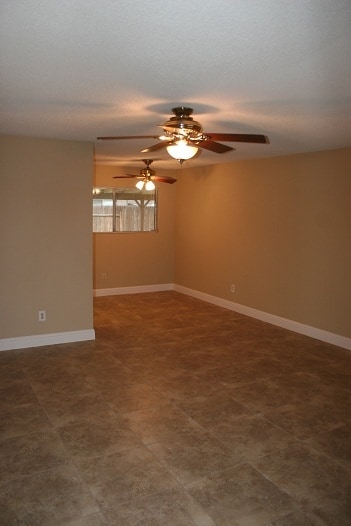 Foto del edificio - 3509 Cardamon Dr