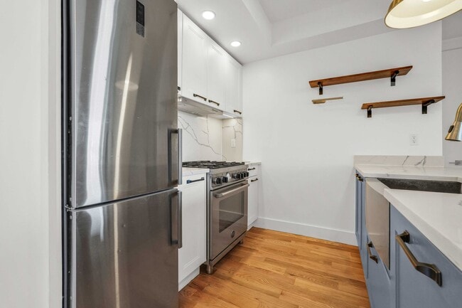 Photo - 627 DeKalb Ave Apartment