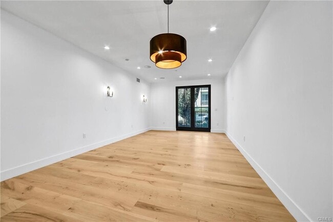 Foto del edificio - 10352 Riverside Dr