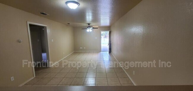 Foto del edificio - 1110 W Spring St