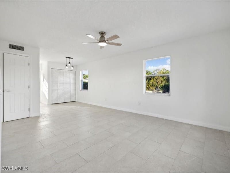 Primary Photo - 16200 Dublin Cir