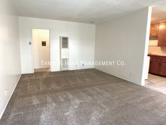 Foto del edificio - Charming 1 Bedroom Unit Located in Prime L...