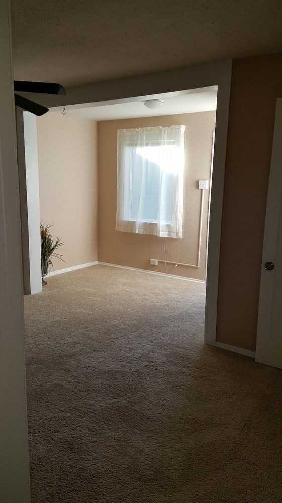 Building Photo - 2618 N Edith Blvd Unit 2