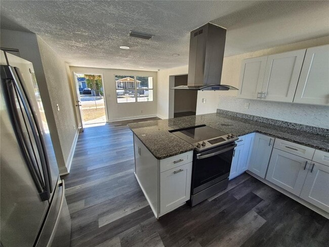 Foto del edificio - 3312 E Ellicott St