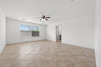 Building Photo - 11002 Bradford Way Dr