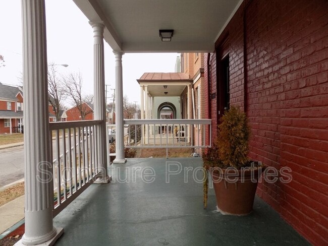 Building Photo - 1822 Idlewood Ave