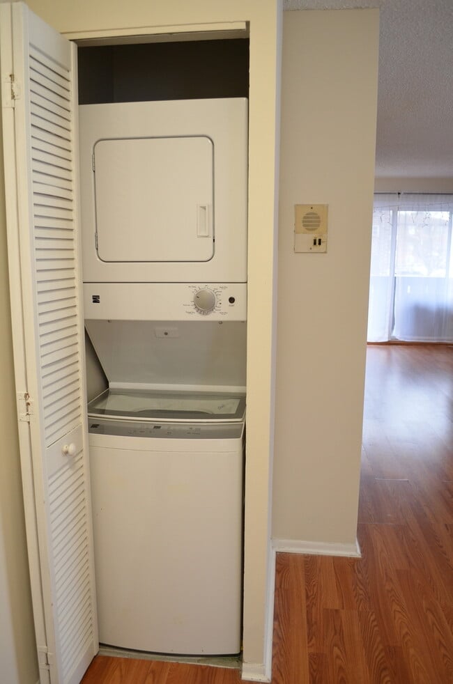 Foto del edificio - 1002 Centurion Ln