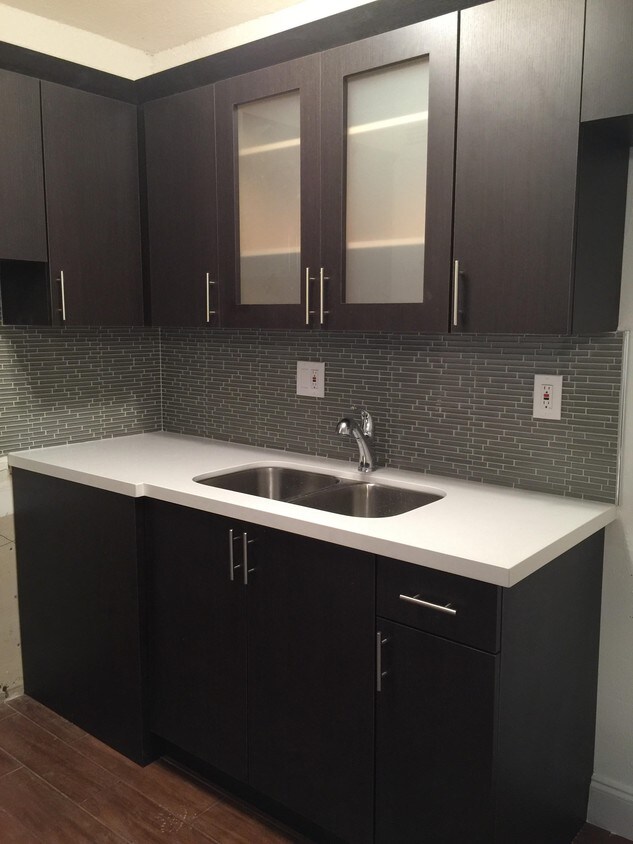 Primary Photo - 3001 NW 35th Ave