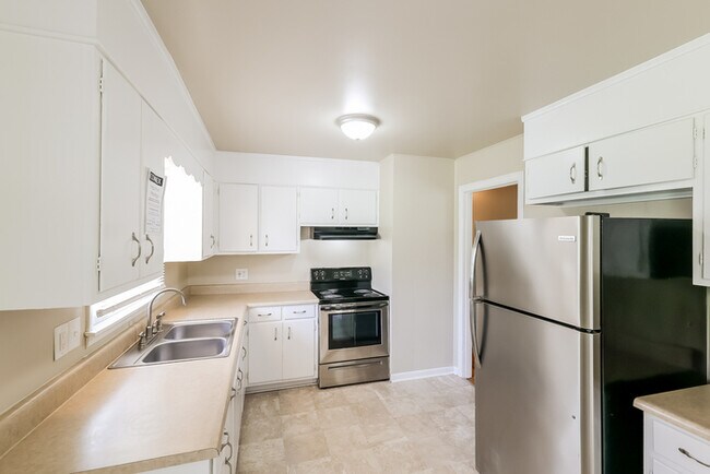 Foto del edificio - 4310 Irondale Dr NW