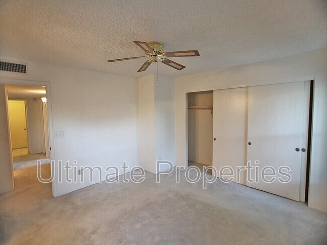 Foto del edificio - 10345 N 62nd Ave