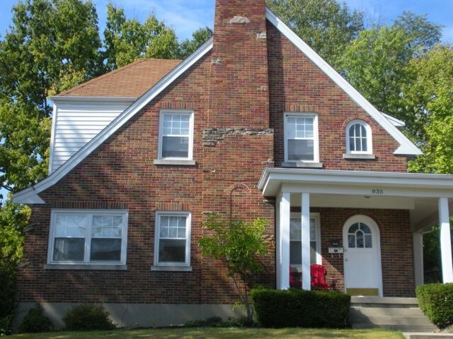 Building Photo - 835 Arlington Rd