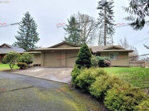 Building Photo - 15203 NE 181st St