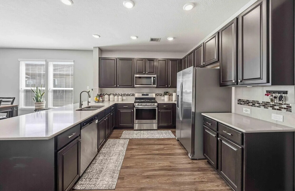 Building Photo - 20810 Cullen Ranch Rd