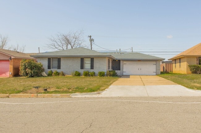 Photo - 10517 N Mckinley Ave House