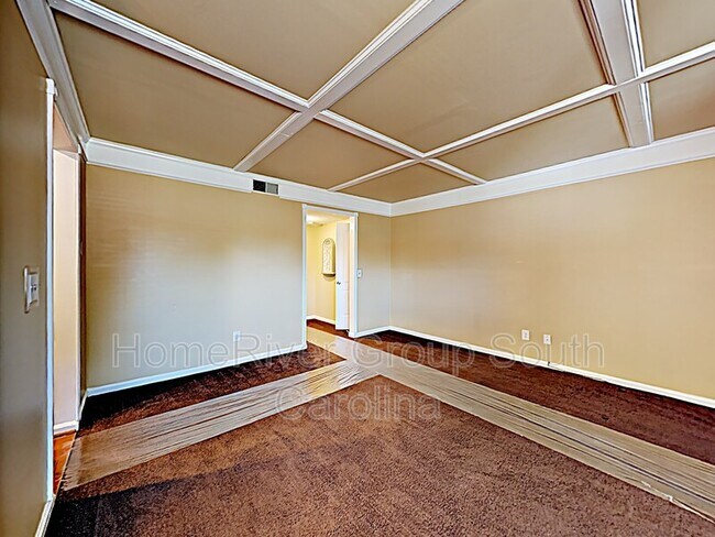 Foto del edificio - 801 Eastmont Dr