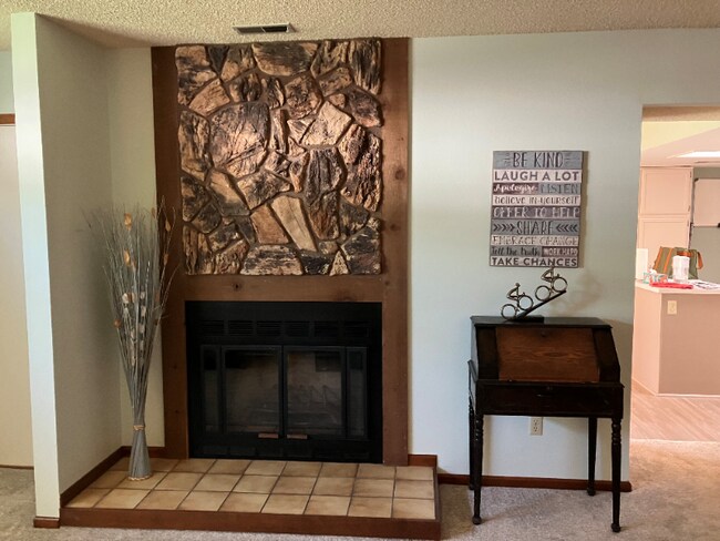 Foto del edificio - 6946 Gayle Lyn Ln