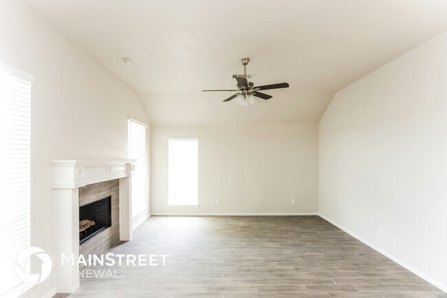 Foto del edificio - 700 Shady Meadow Ln