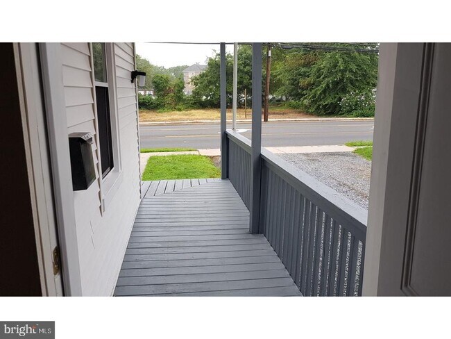 Building Photo - 40 Delsea Dr S