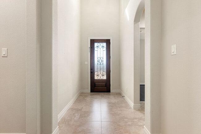 Foto del edificio - 32 Evangeline Blvd