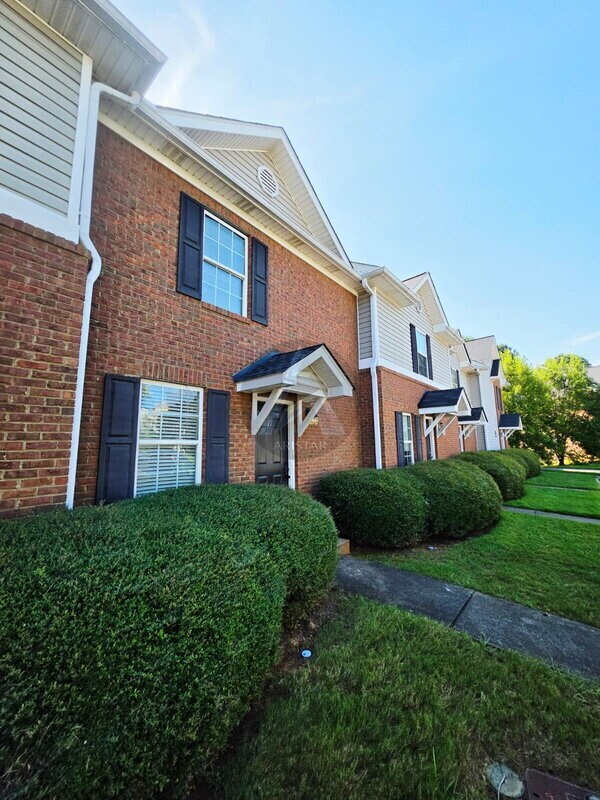 Foto del edificio - 17 Middlebrook Dr
