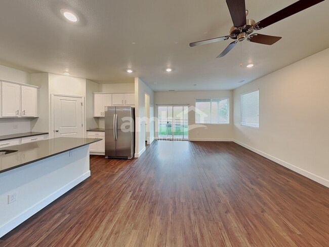 Foto del edificio - 8254 Joyce St