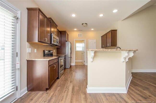 Foto del edificio - 620 Stonebriar Ave