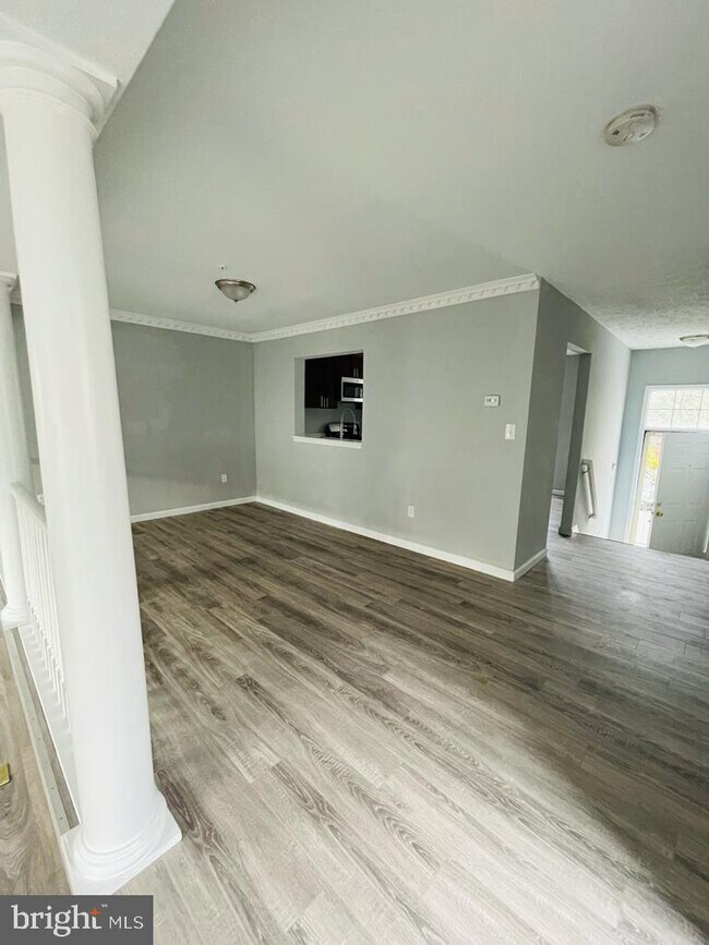 Foto del edificio - 16411 Elysian Ln