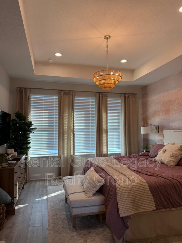 Building Photo - 54 Sewall Ln